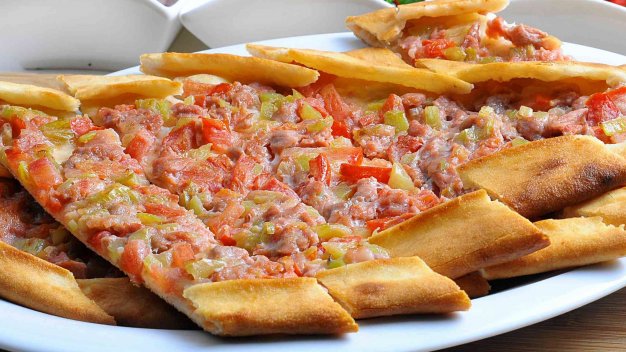 Elif Et Mangal Bağlarbaşı Pide Lahmacun Cantık Köfte Et Kasap Ürünleri