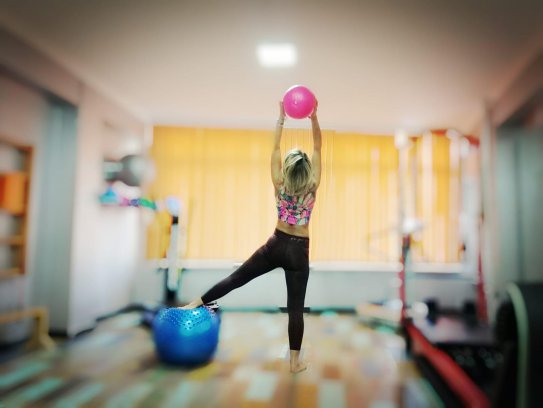 Setbaşı Pilates Salonu Heykel Pilates Studio Personal Trainer Tuğba Engiz Bursa